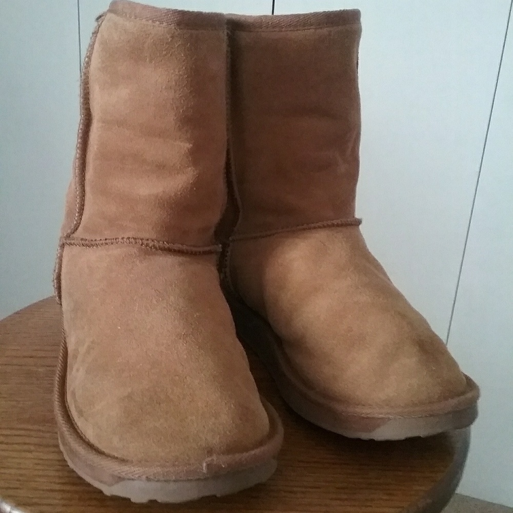 EMU Australia Suede and Sherling Lined Brown Boots